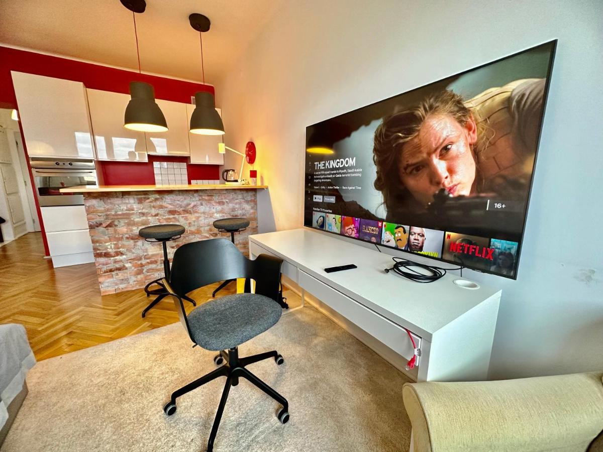 Super Beauty Metro Wifi 65'Tv Netflix Hbo Appletv+ Leilighet Warszawa Eksteriør bilde